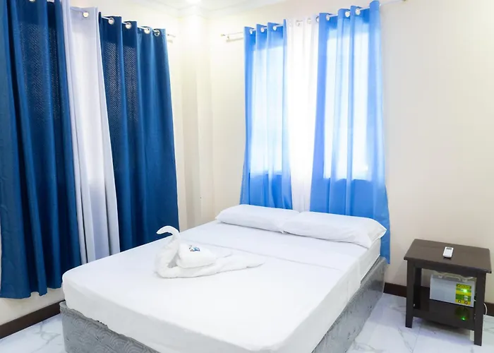 Balud White 4* 몰볼